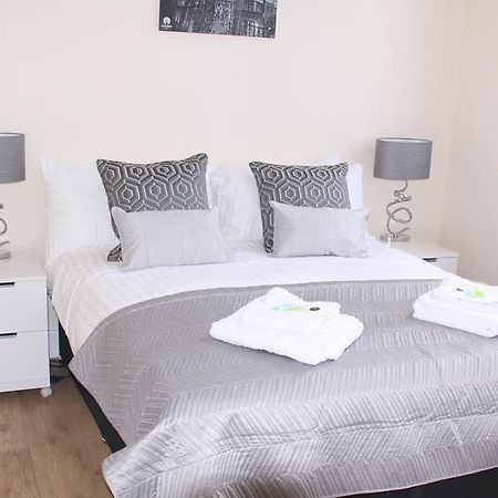 The Salford Apartment Stockport Exterior photo