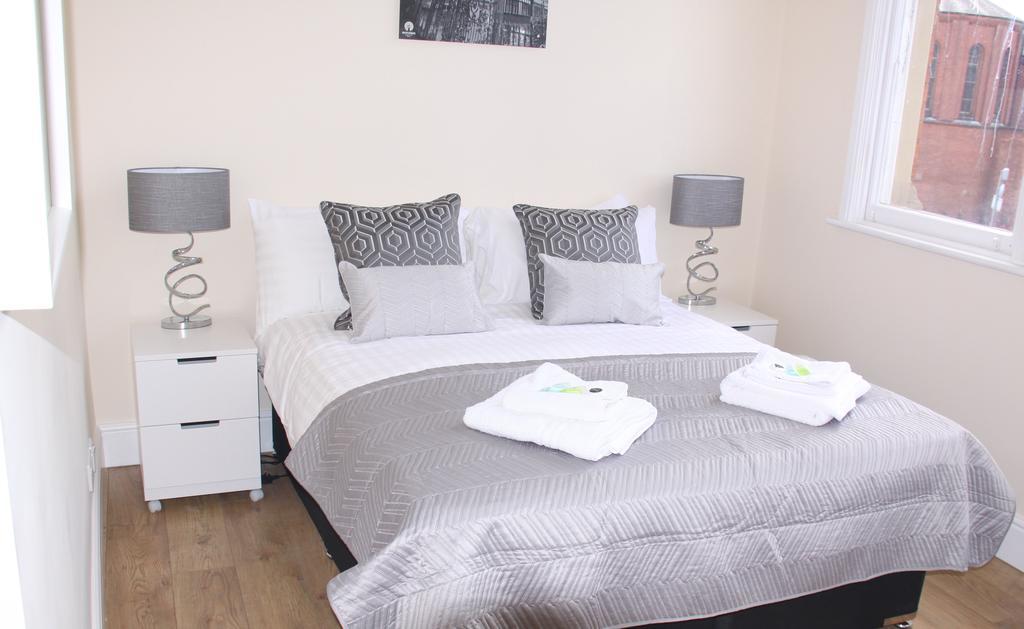 The Salford Apartment Stockport Exterior photo