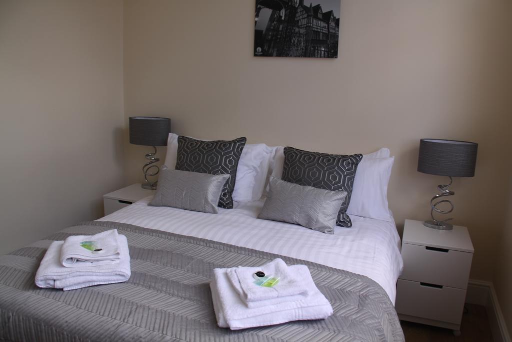 The Salford Apartment Stockport Exterior photo